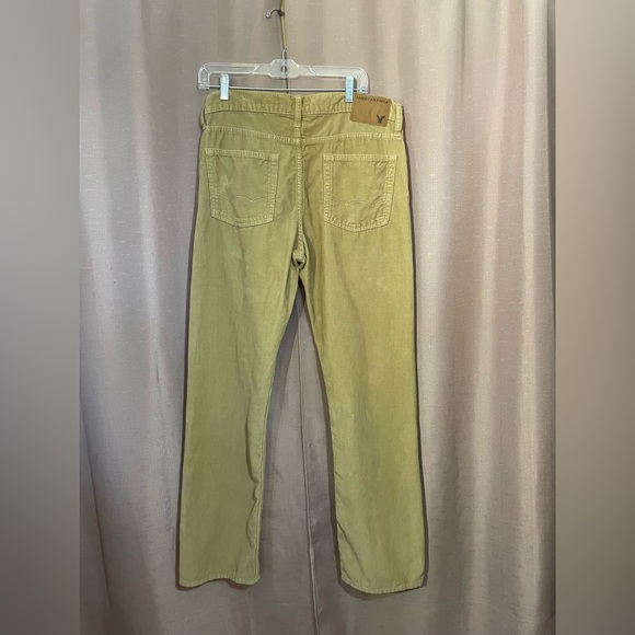 American Eagle Men's 32 x 34 Corduroy Pants in Khaki GUC - Picture 2 of 7